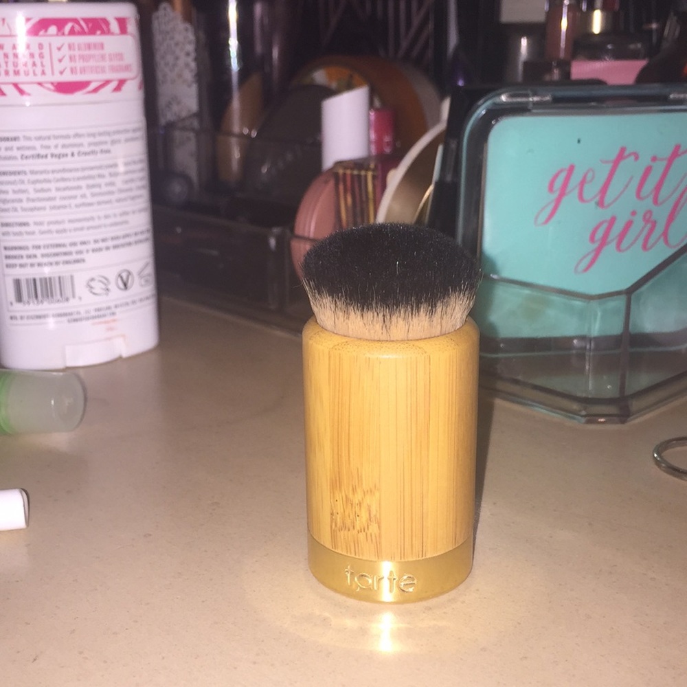 Tarte Airbuki Bamboo Powder Foundation Brush